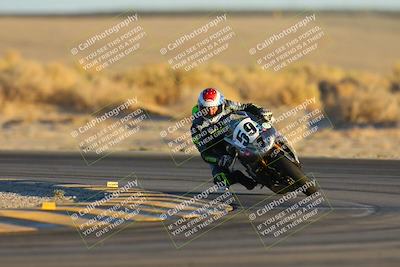 media/Nov-17-2024-CVMA (Sun) [[1fec520723]]/Race 18-Supersport Middleweight/